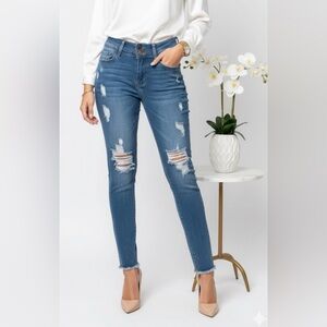 Vive blue New York Women's Distressed Blue Jeans